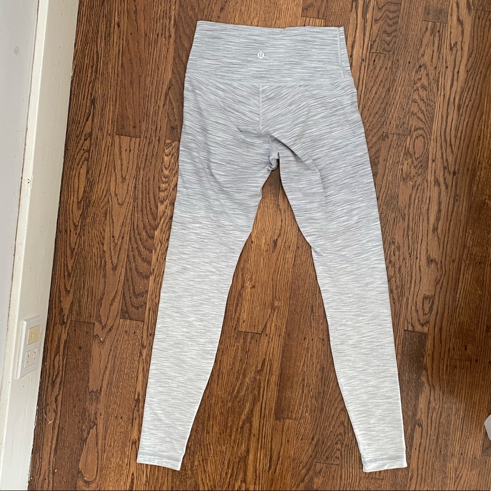 Lululemon size 6 Wunder Under Hi-Rise pants